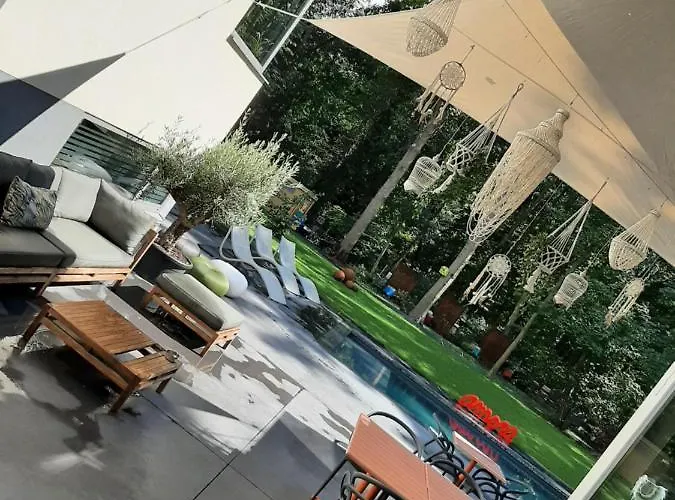 Table Et Particuliere Mons